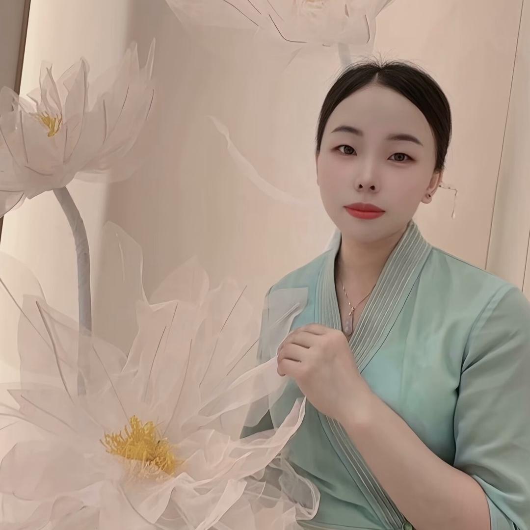 🌸 小 Q