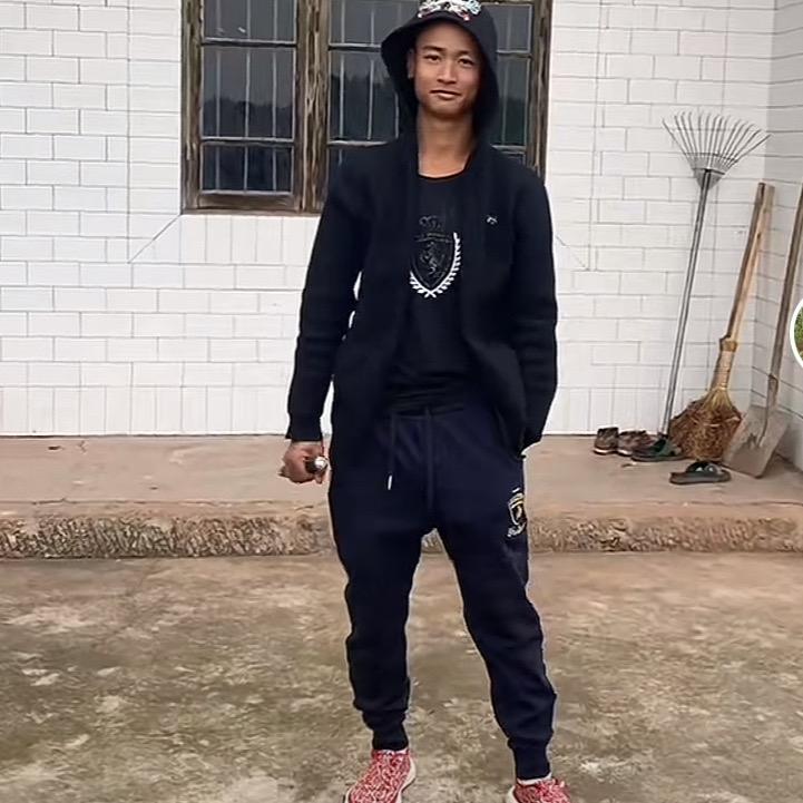 板桥乌鸦哥（承蒙厚爱）