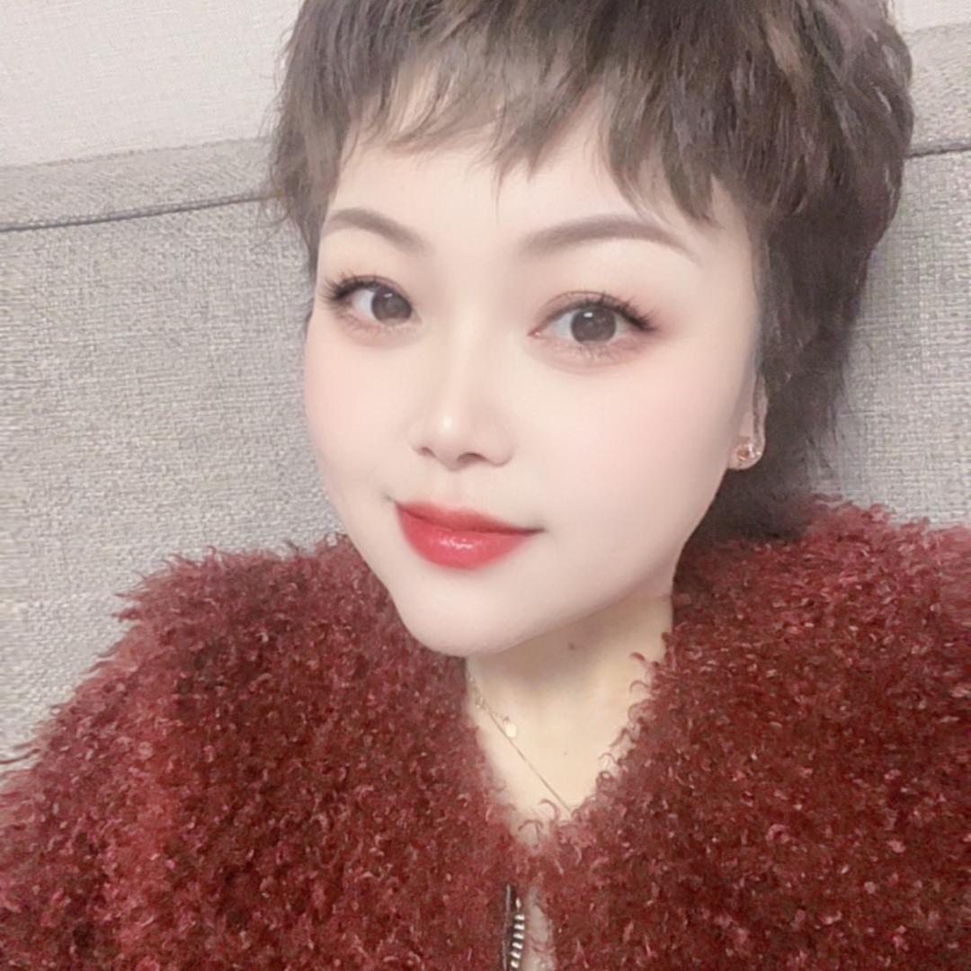 利辛品牌大码女装