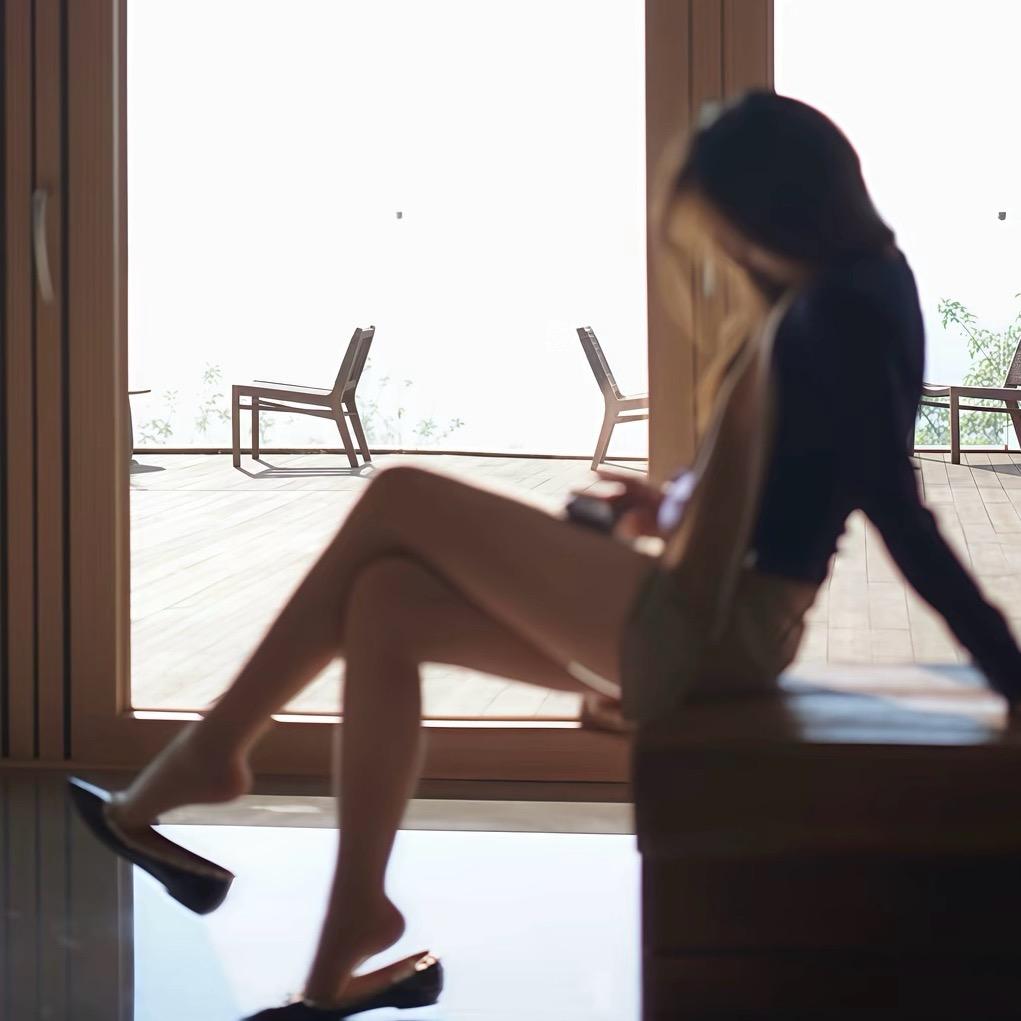 小妞.