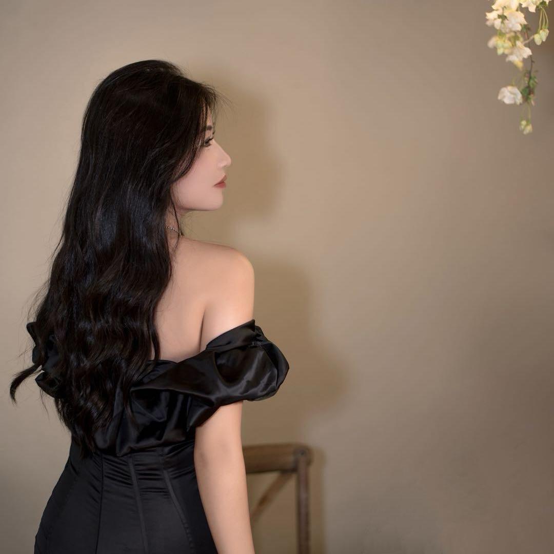 @长腿媚妹