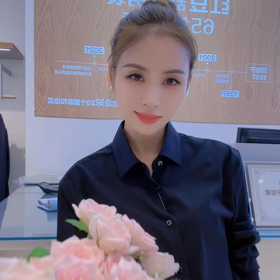 红豆男装——厉丽