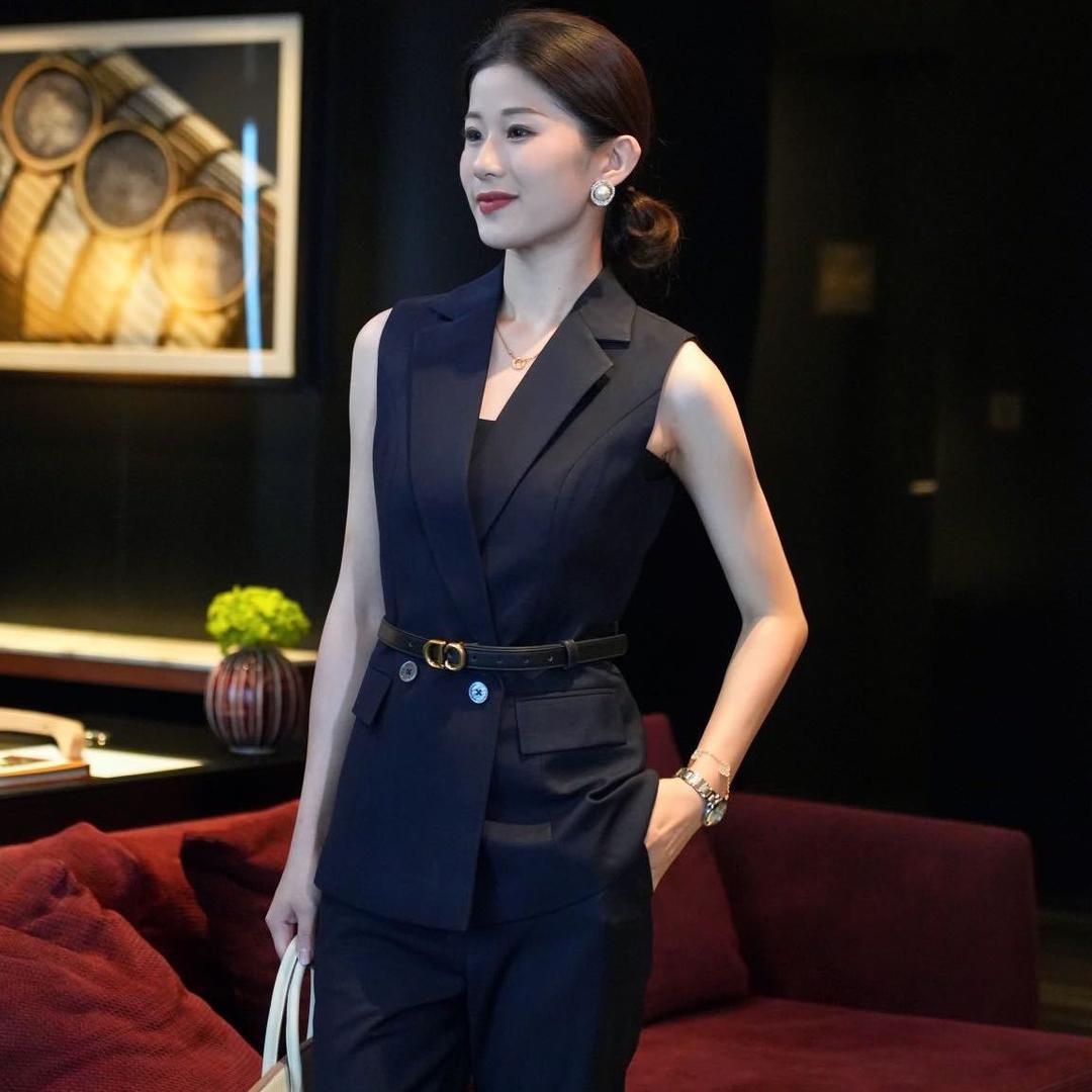 歌蒂轩轻奢女装