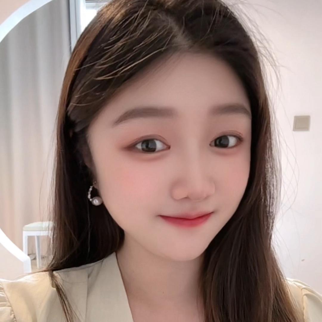 依依💞