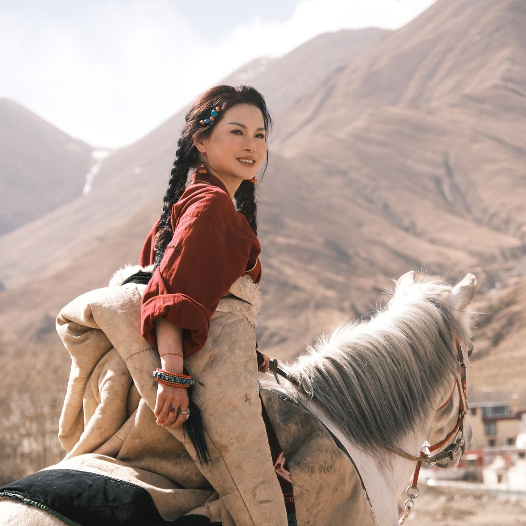 爱好健身  诗诗