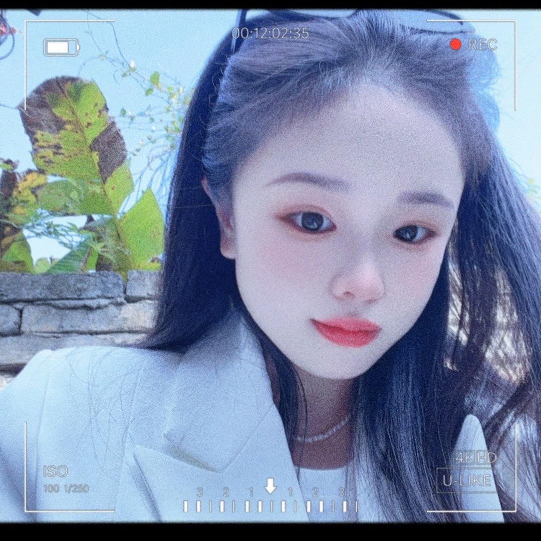 潘潘🖤