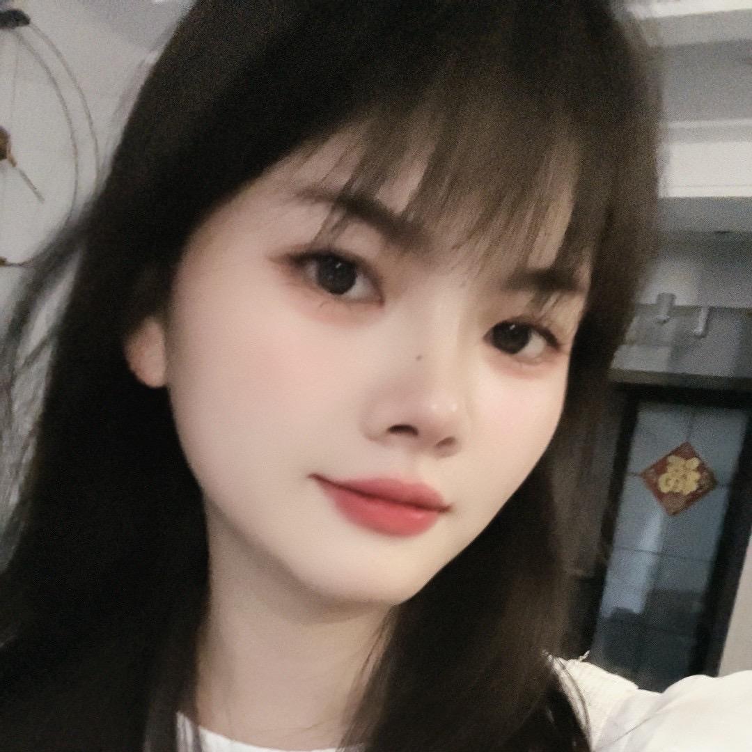 👧🏻²⁰⁰¹