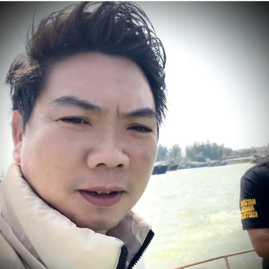 海夫哥特产老板溜乡