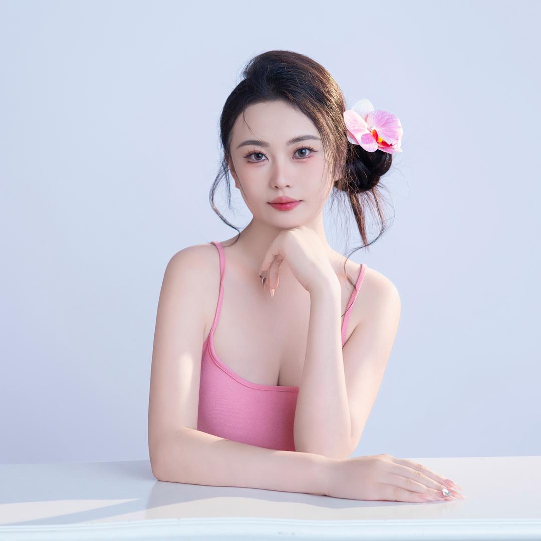 衣一.
