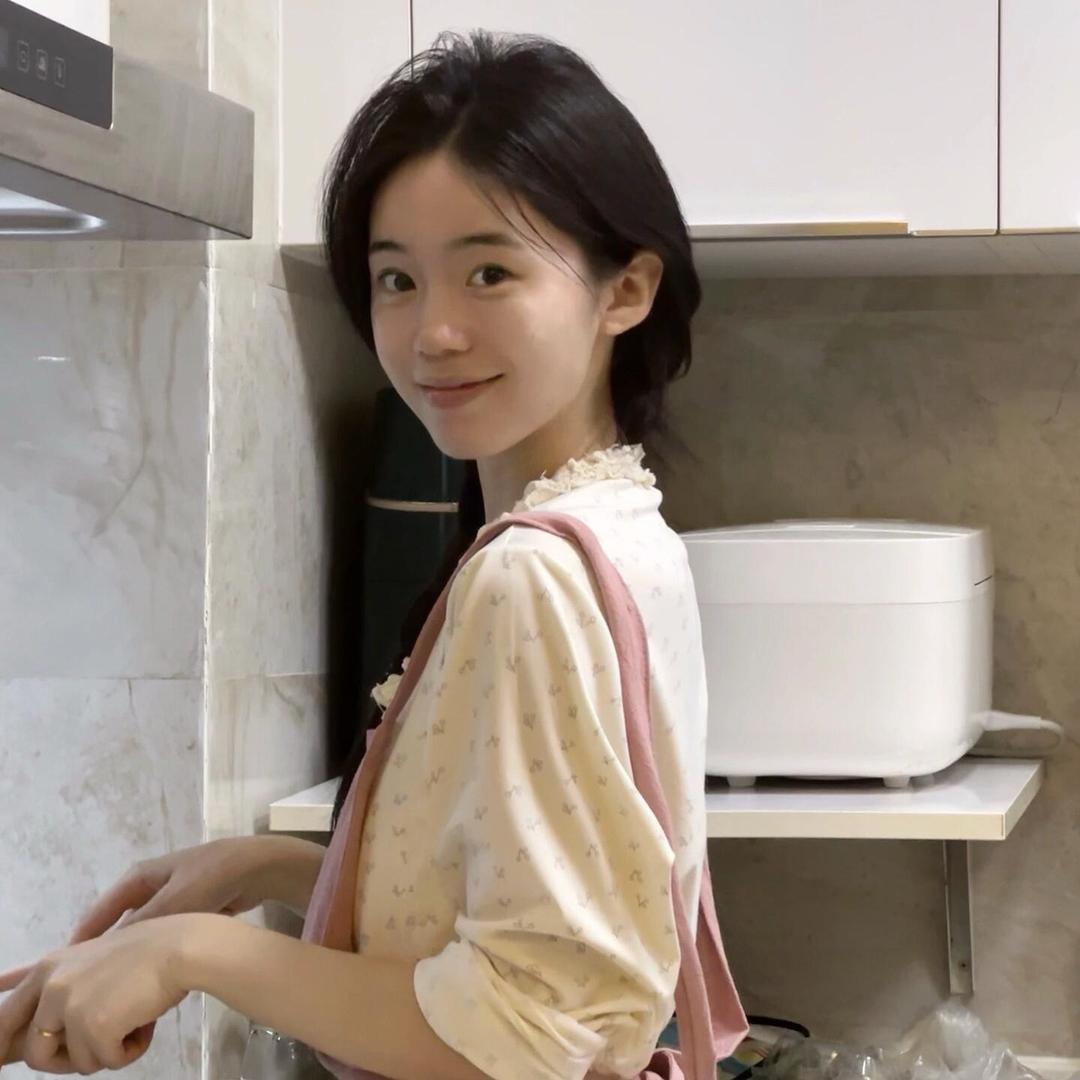 阿梨吖 ʚ👀ɞ