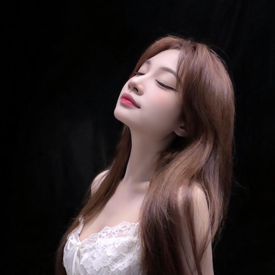 凰城国际客服-小徐