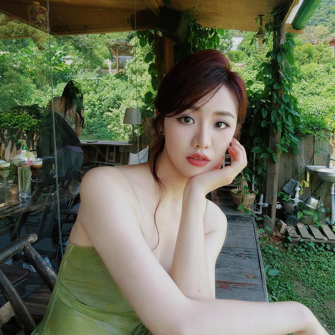若若