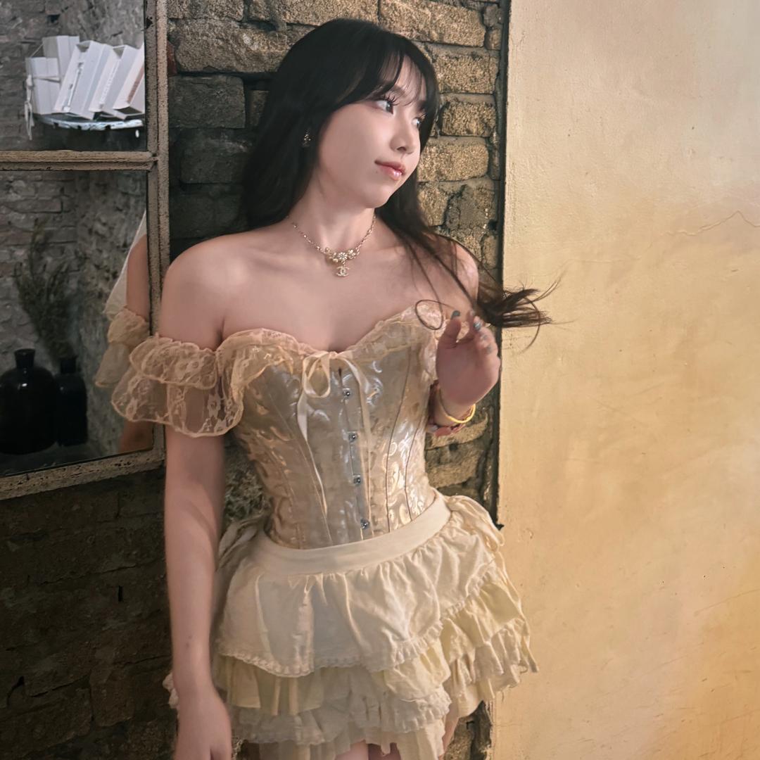 伏月兔-无孔选手直播代拼接🥚