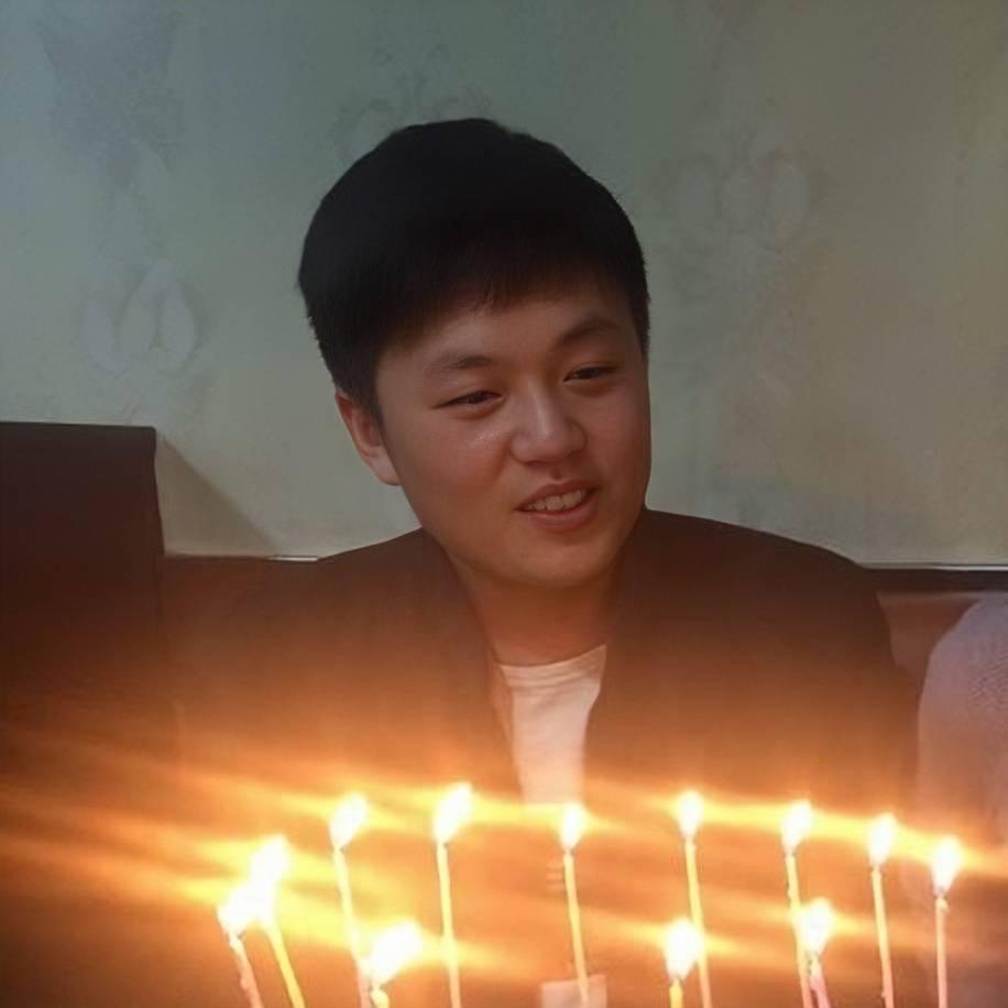 到底不似山上雪