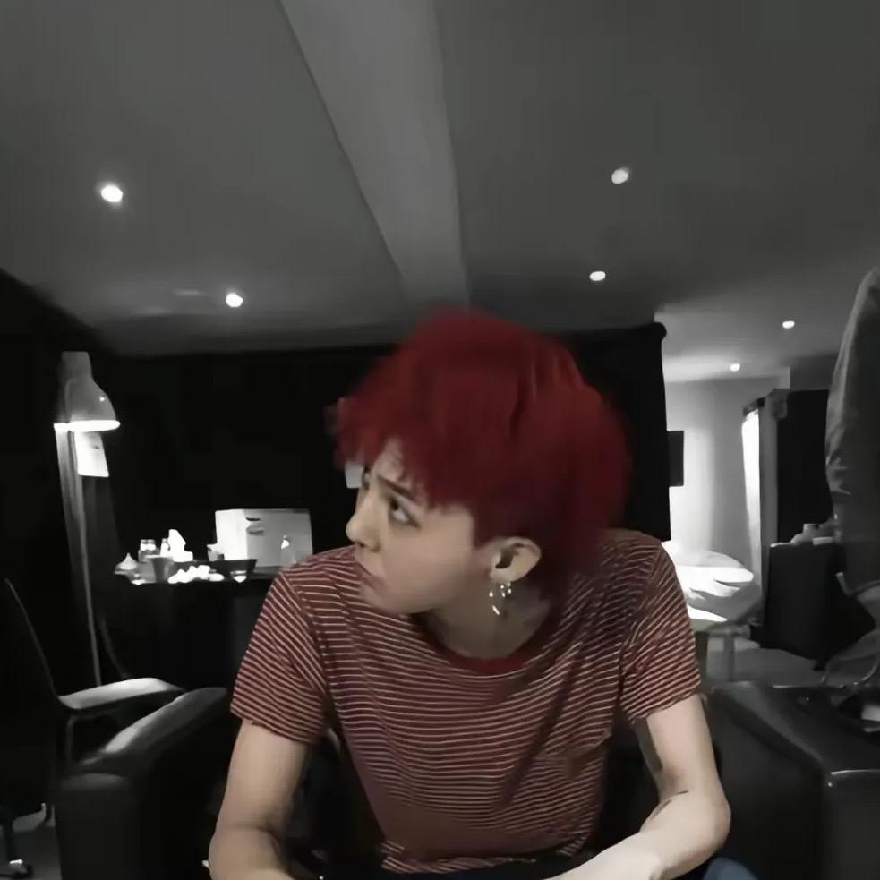 ༃笑着༿退场༄༅