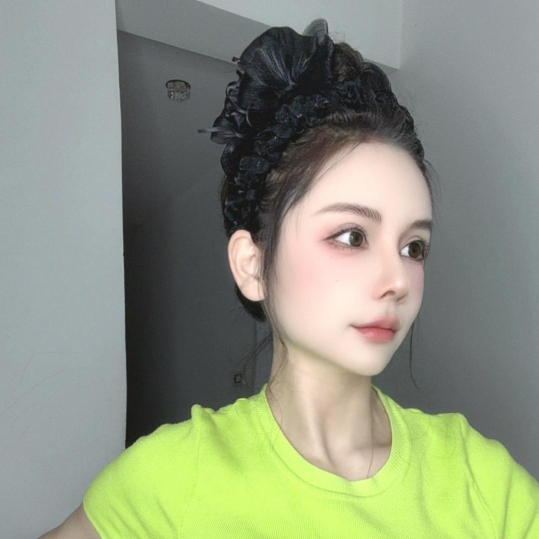 王依依