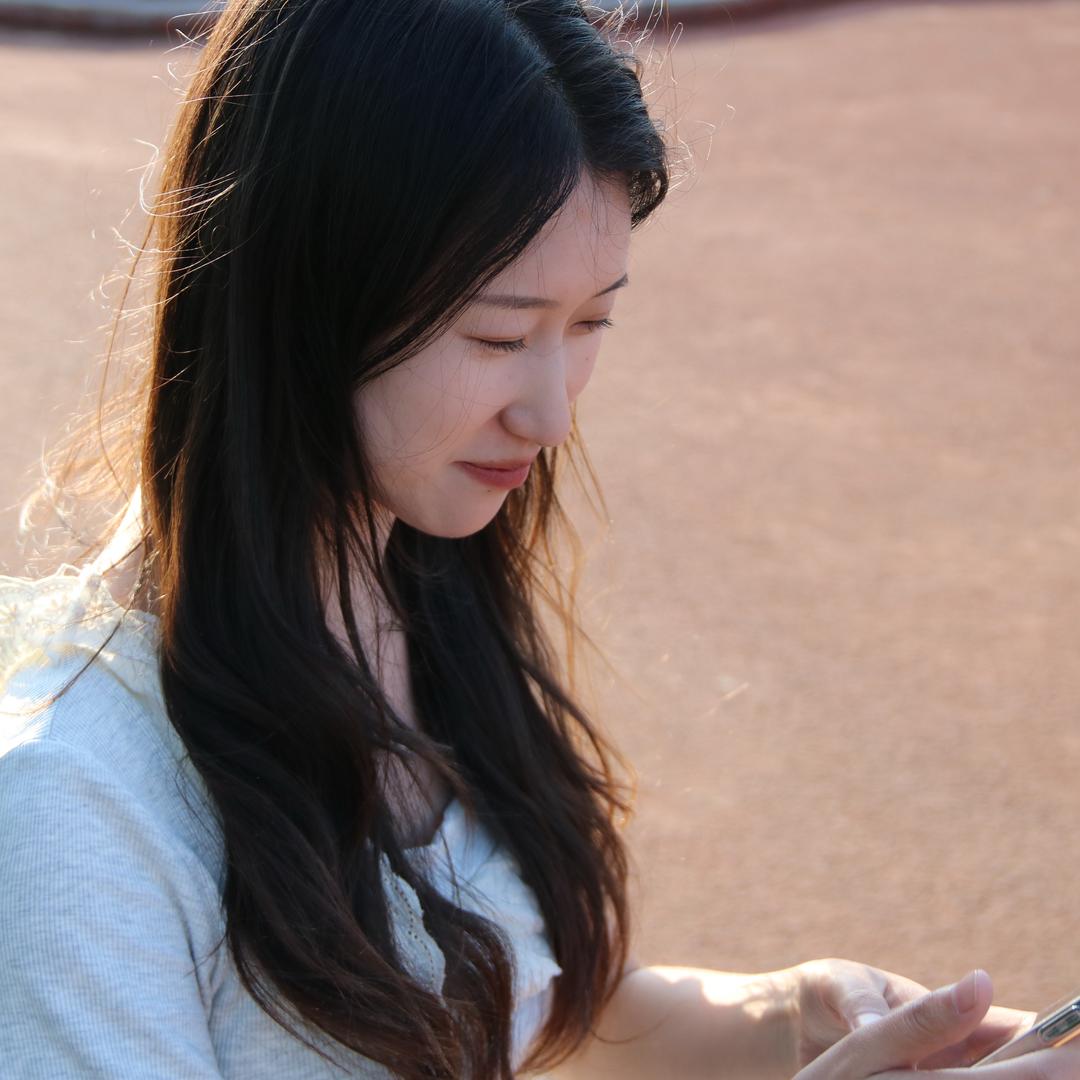 小李很哇噻
