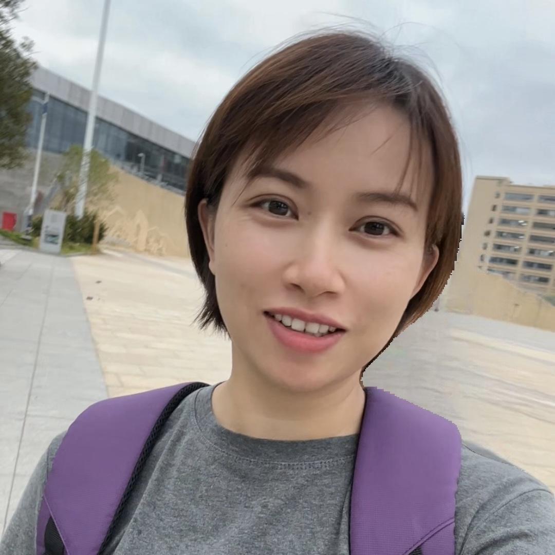 华鑫箱包苏苏