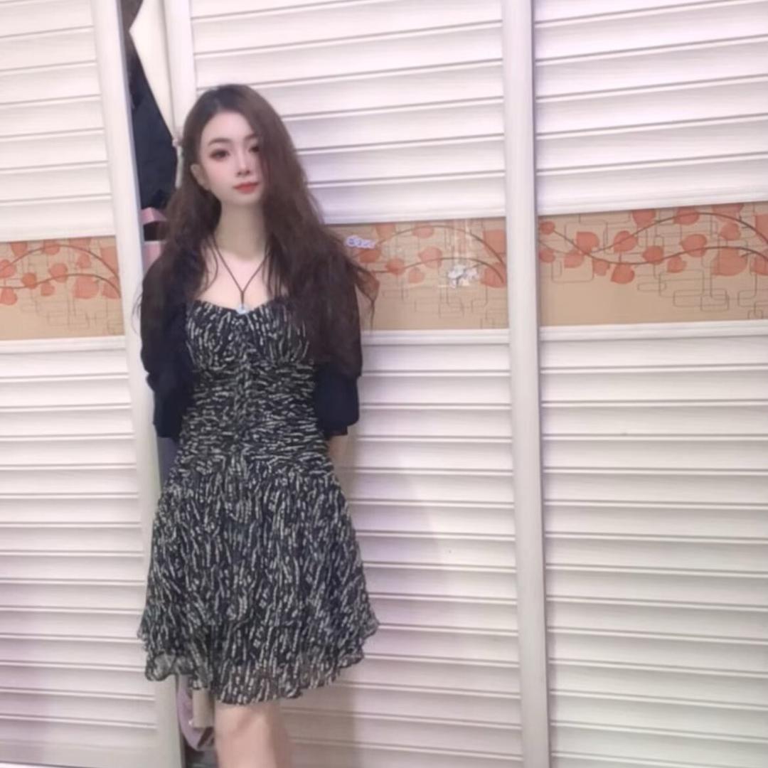 箐箐