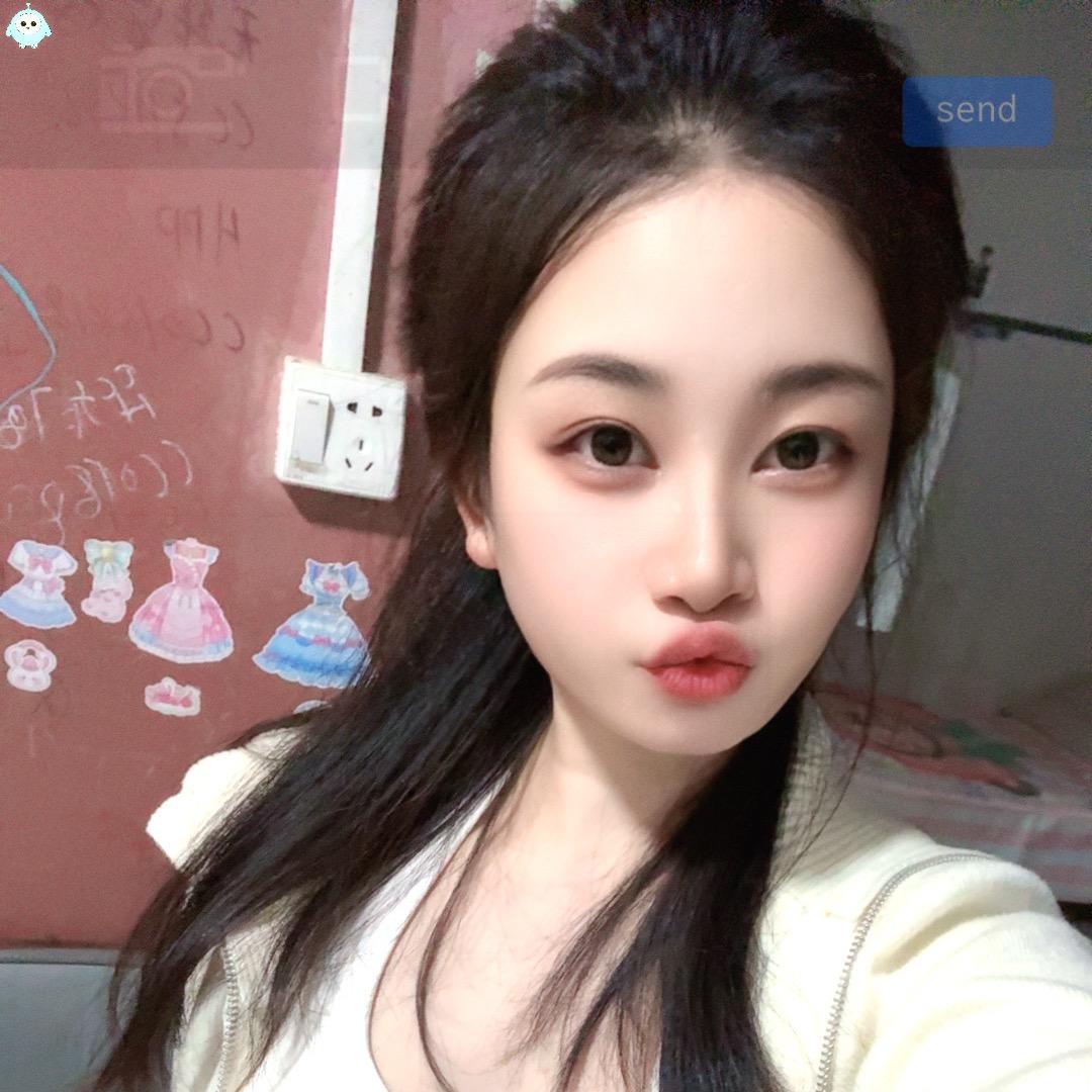 😜是小陳呀