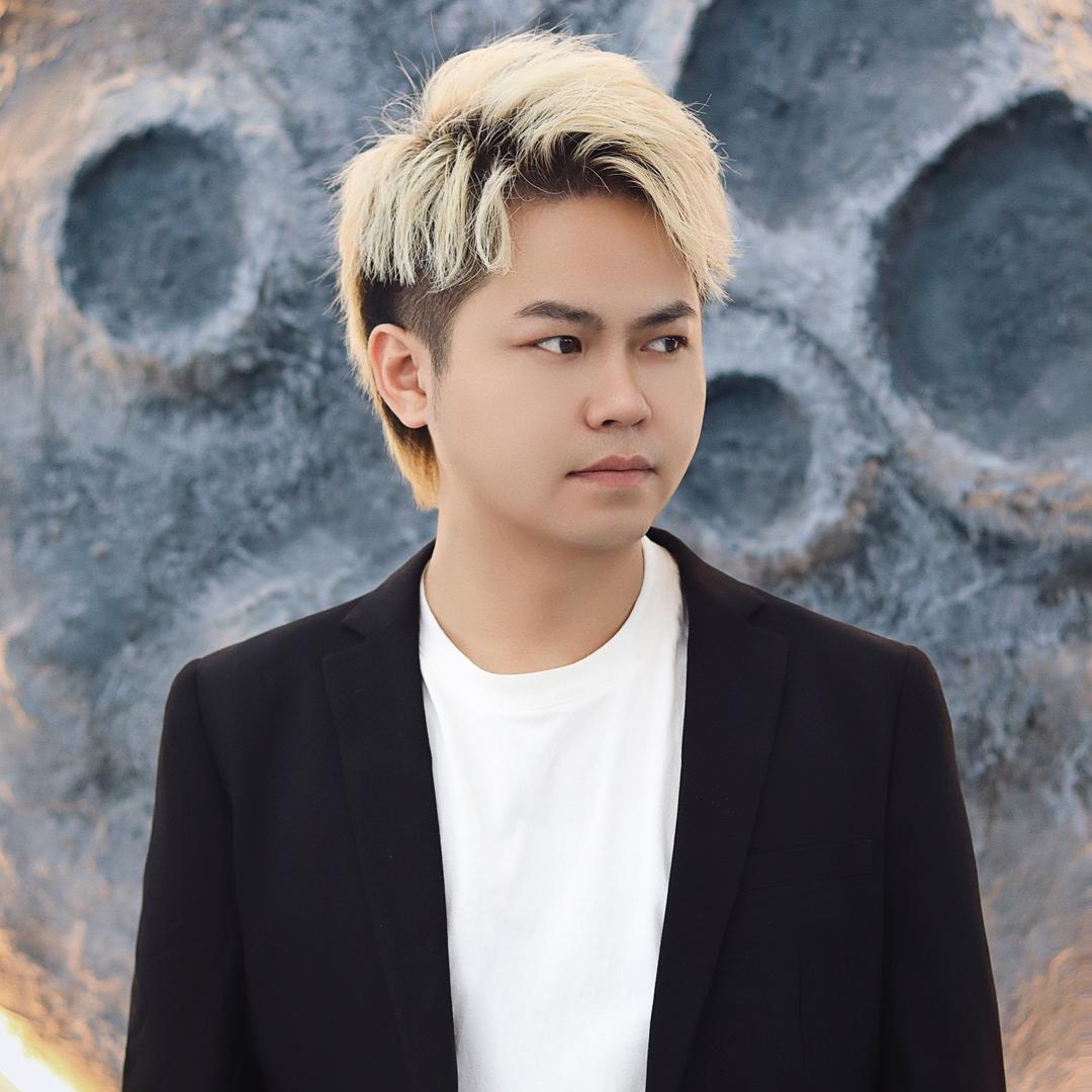 会昌减龄烫发教父磊戈