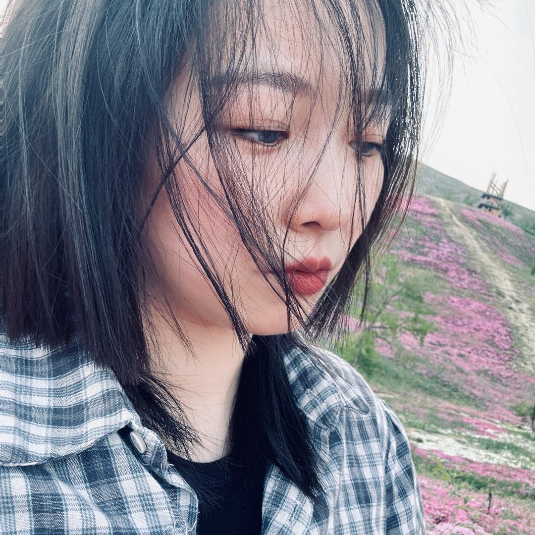 💋*云 艺