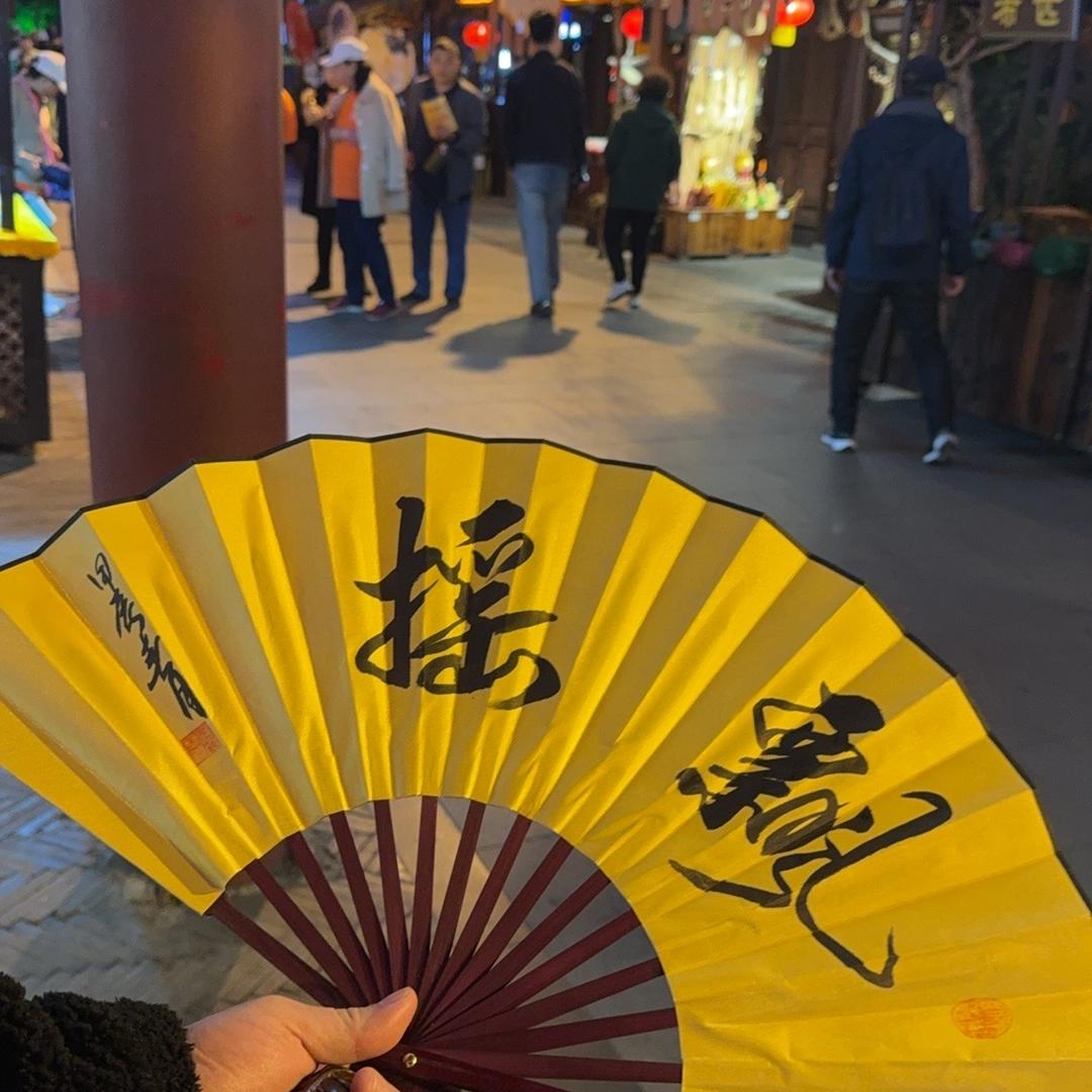 行走在百色人间