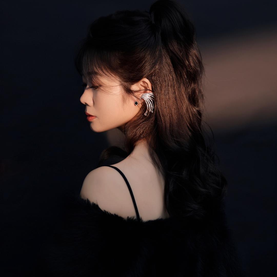 丹丹  8687