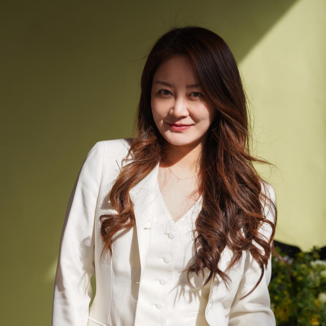 服装设计师WAYE LEE