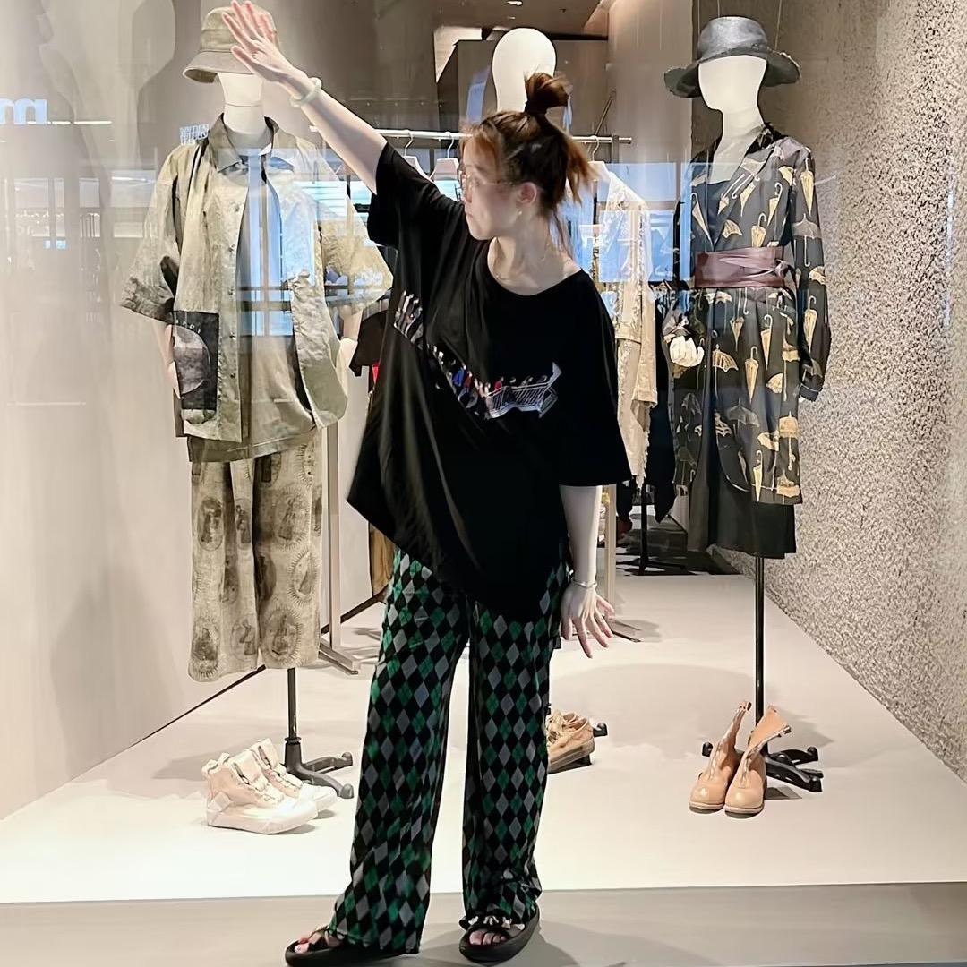 狮子座♌️这里有家外贸店