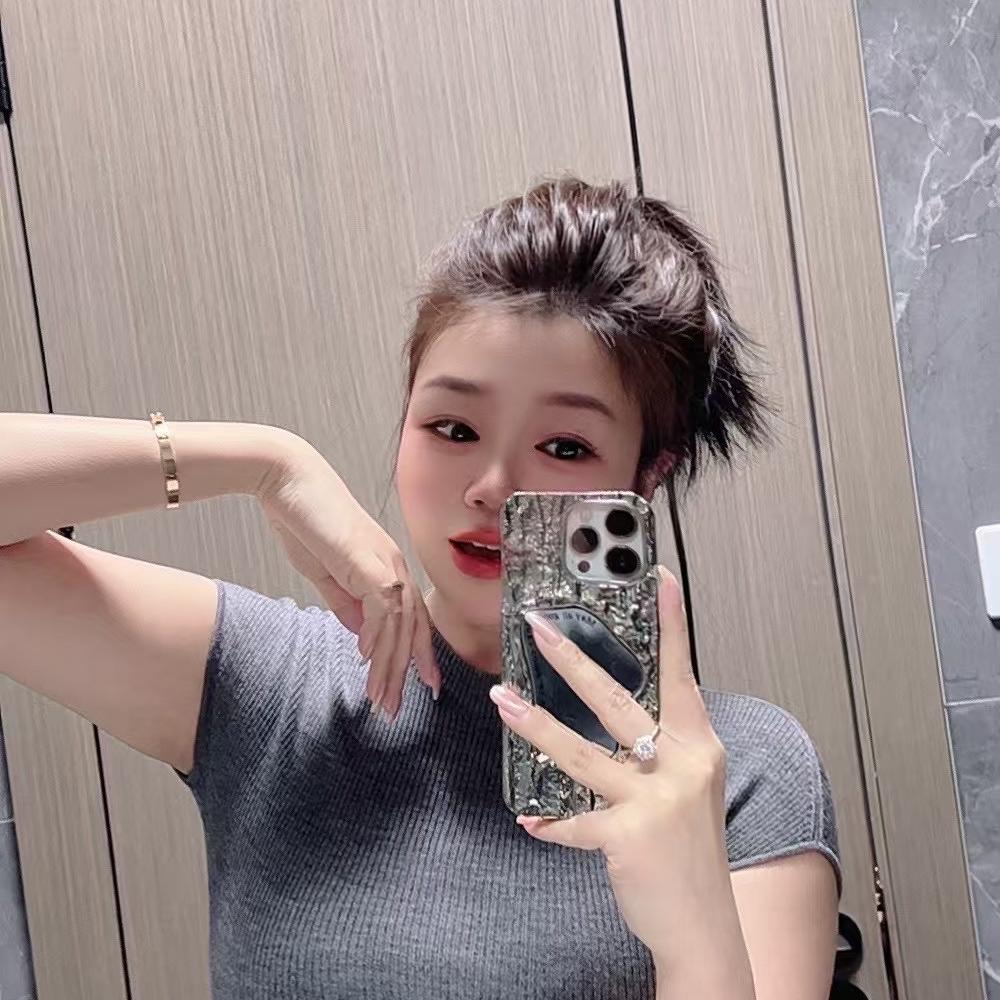 周一心小众毛衣生活馆