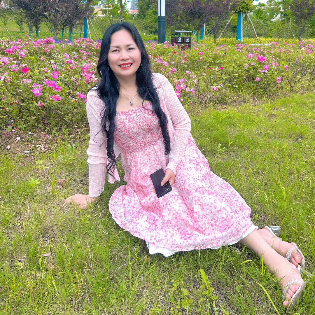 美女主播《农特产店》