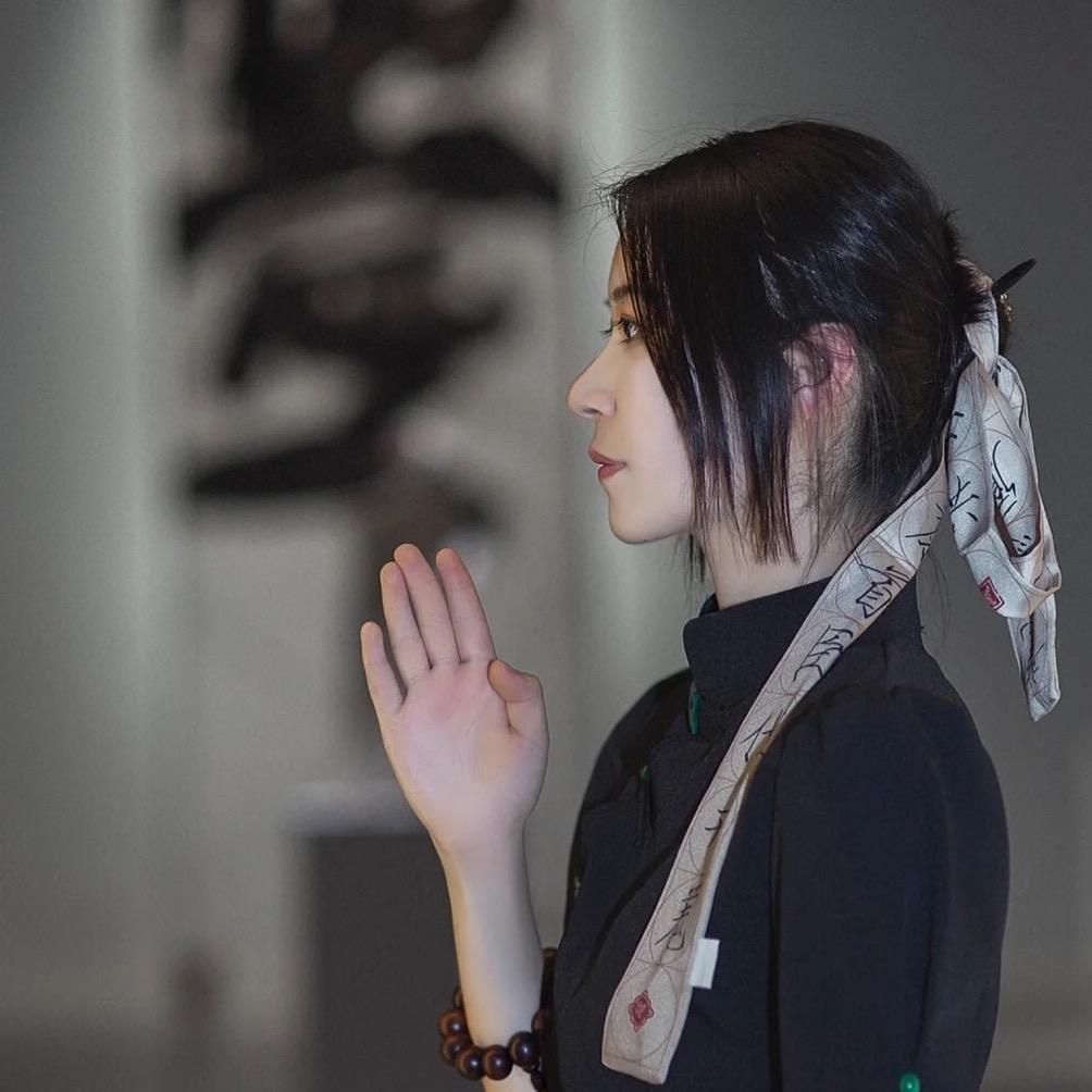 叶子🍃师姐