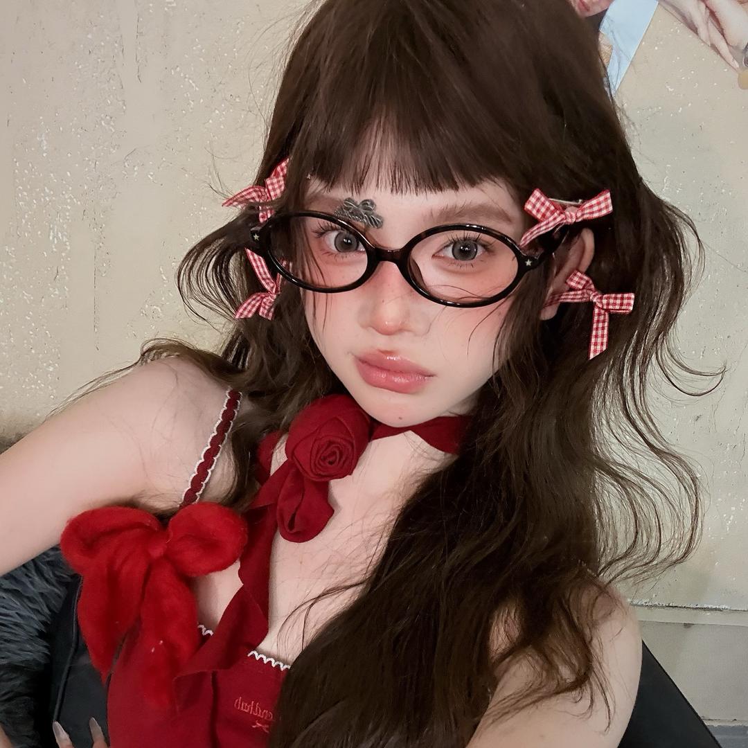 模特斯斯呀～💕