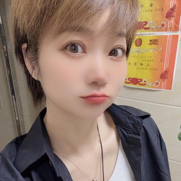 小魅吖