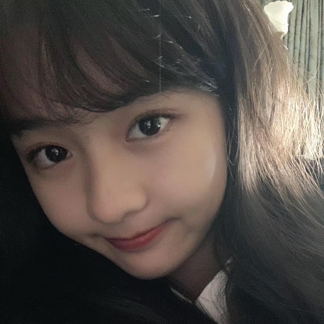 啊呜一口小团子_