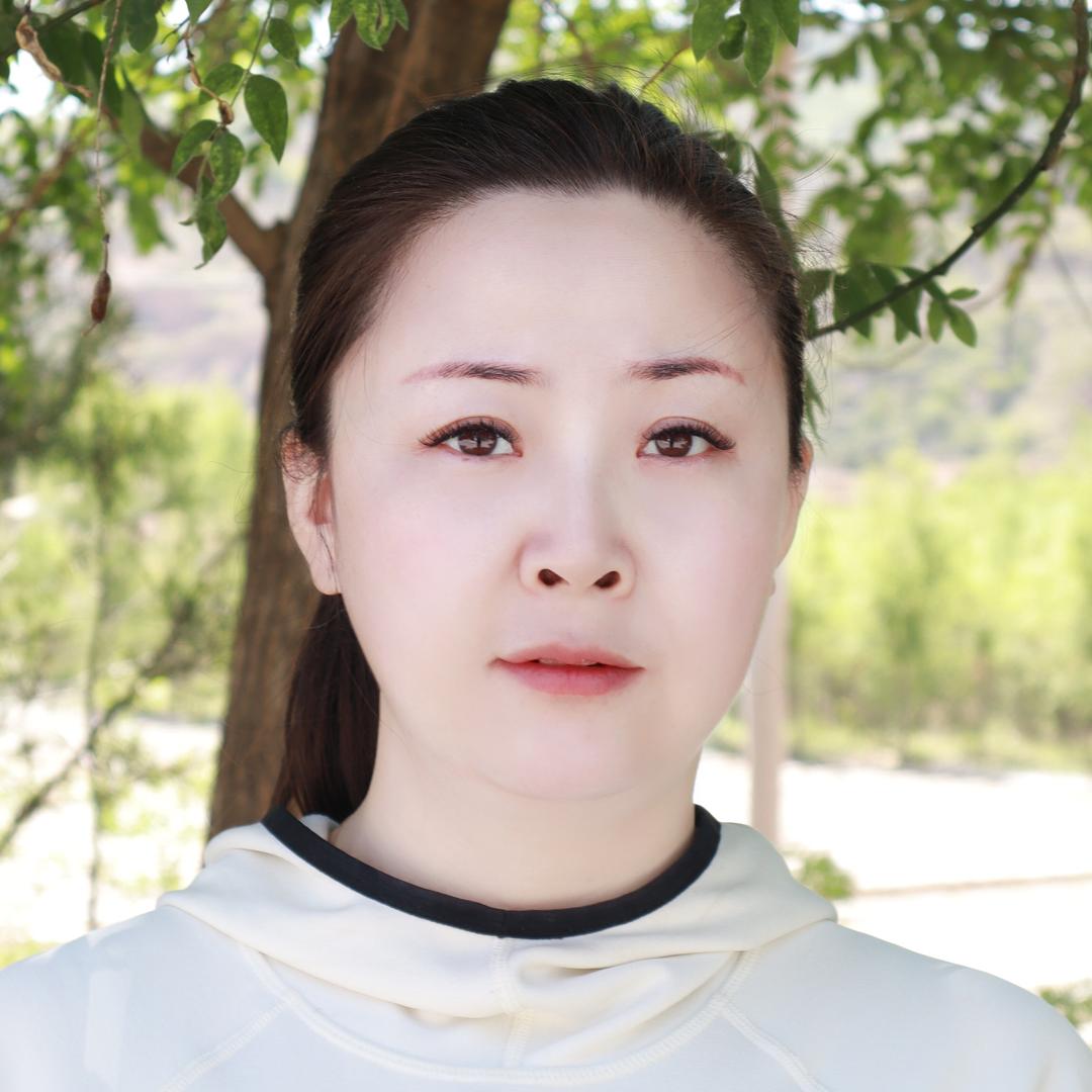 四月草莓