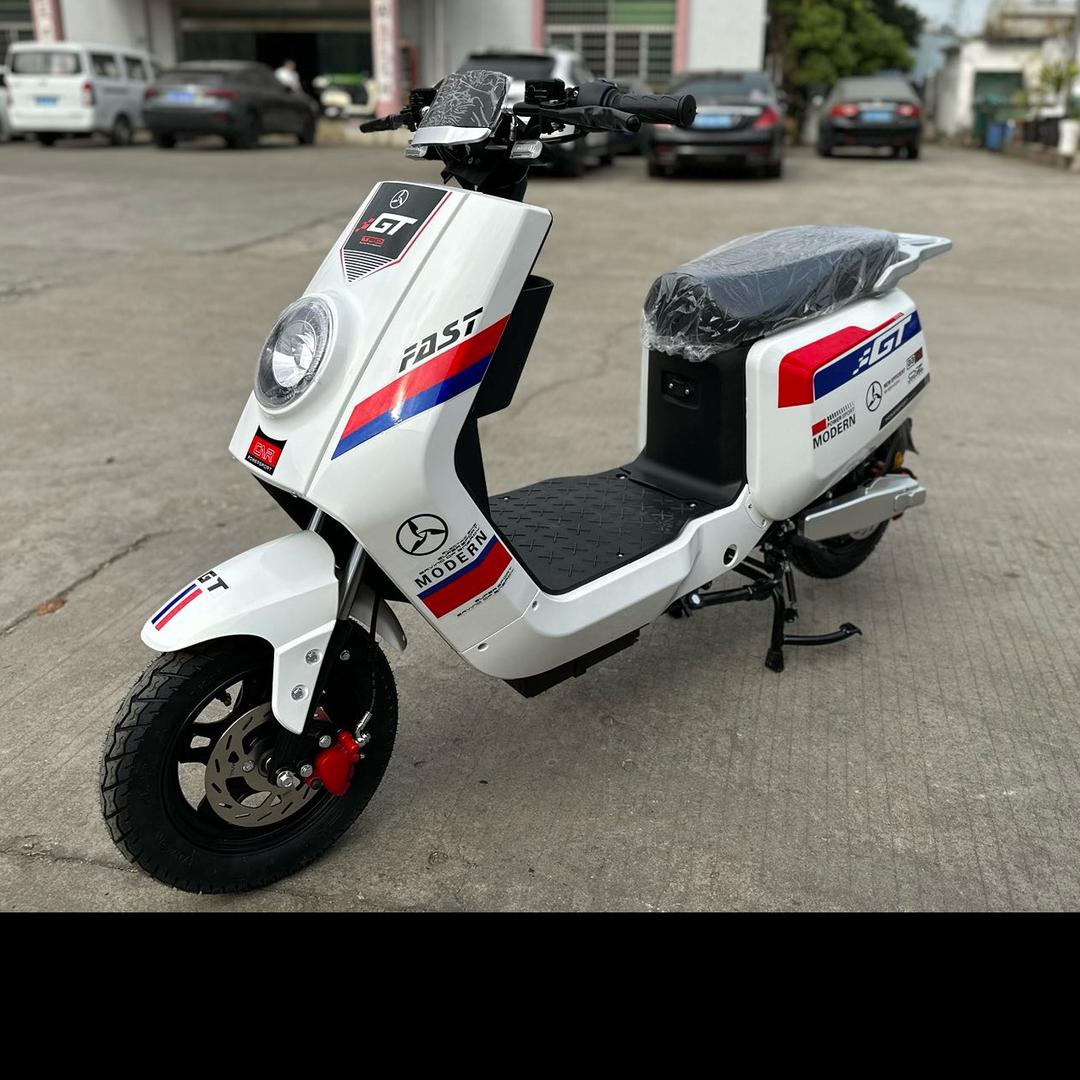 东莞电动车厂-梁小姐