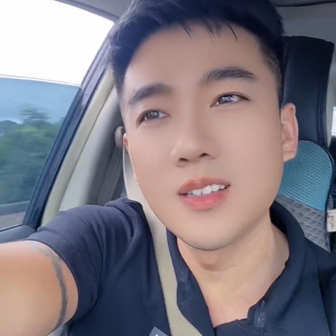 萤火虫✨