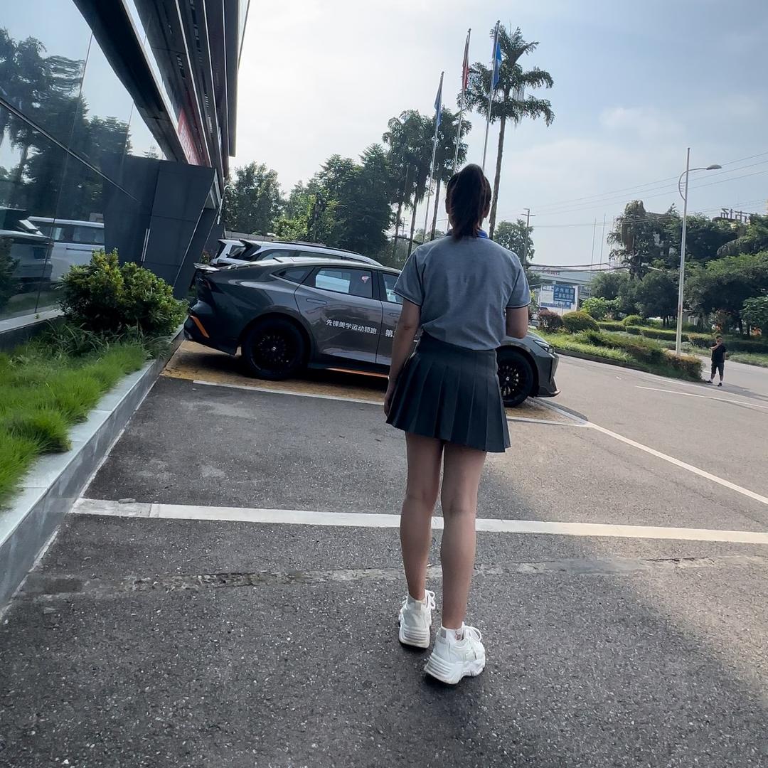 泸州亚通长安4s店-萍姐