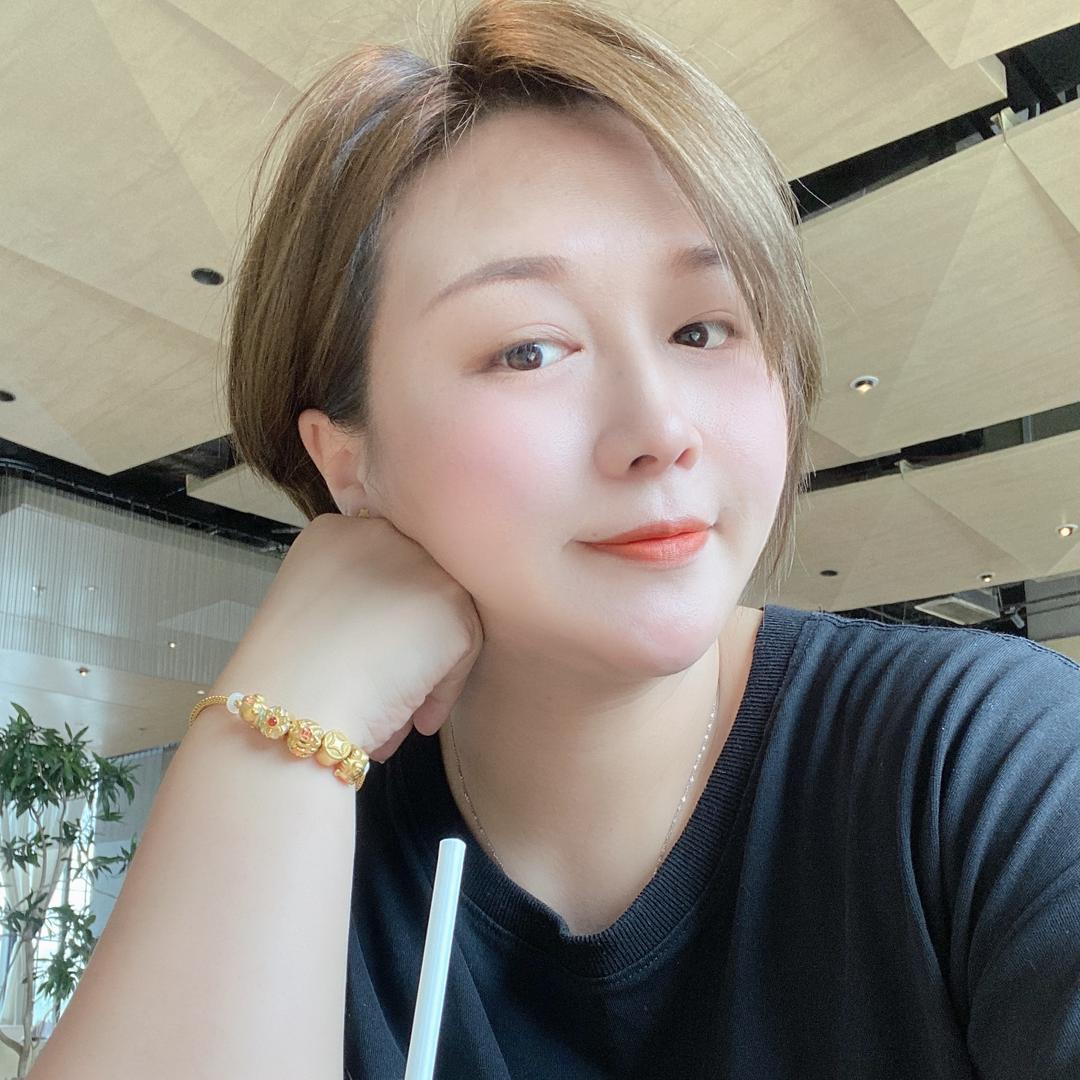🌈爱喝可乐的🐱猫