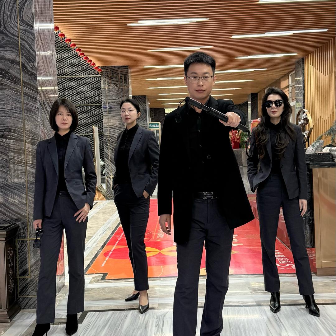 悦湖崇文府姗妮