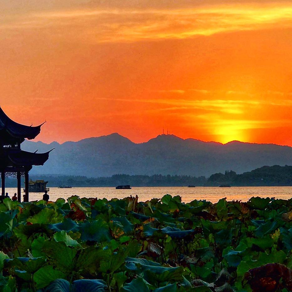 金陵东方