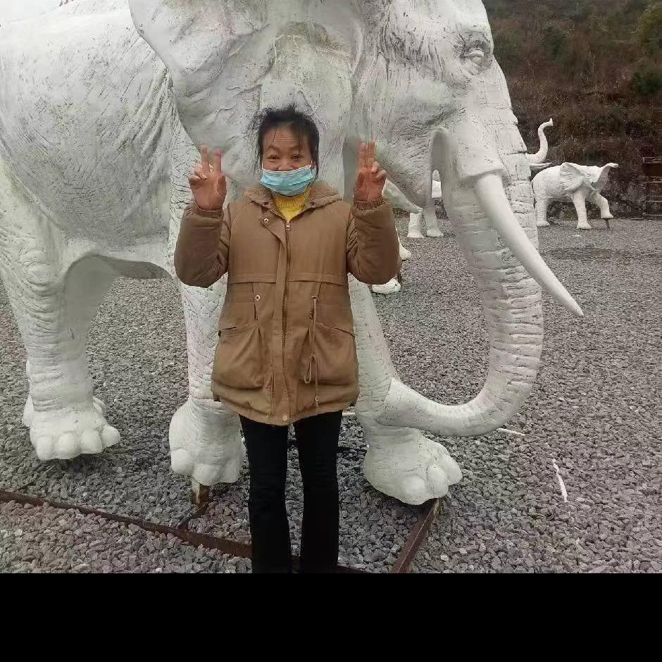 双目失明的单亲宝妈