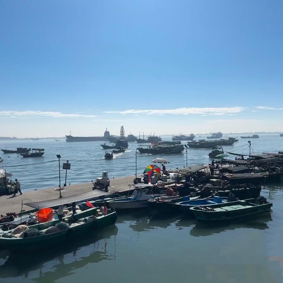 大鱼海鲜铺