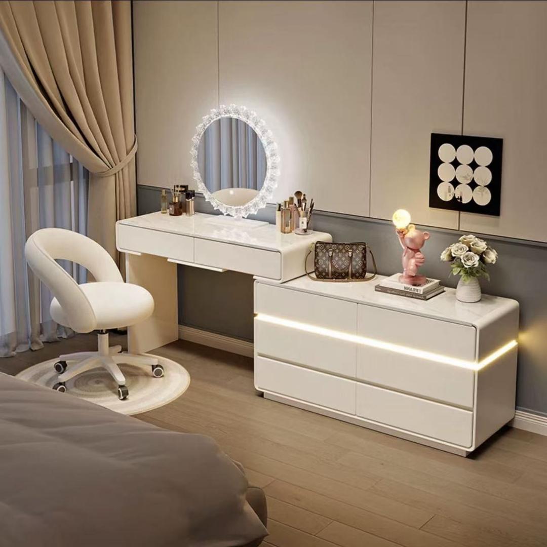 武汉和平大世界妆台小胡