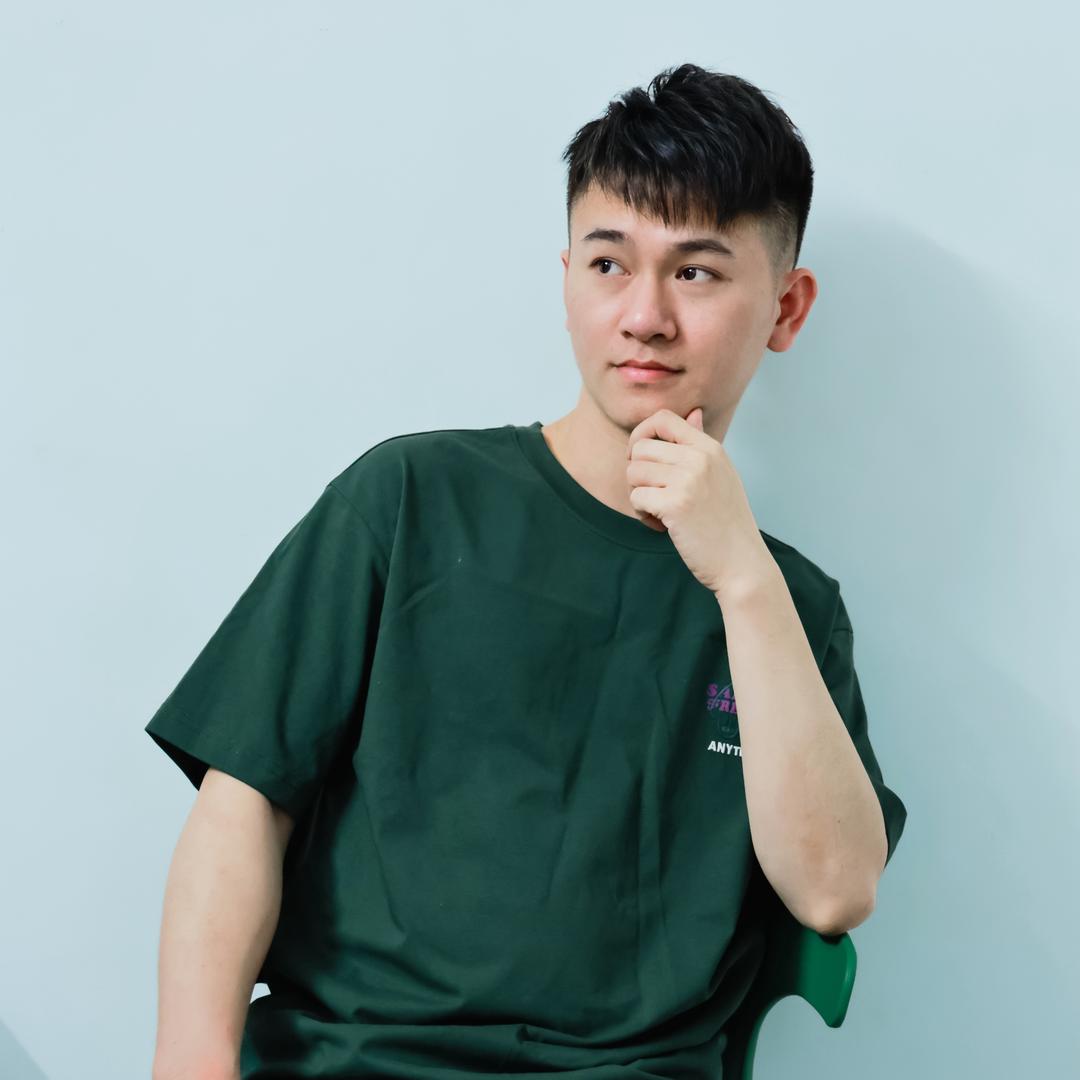 艺考色彩老师钟振