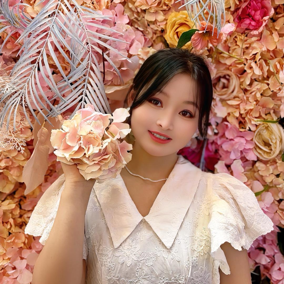 晓晓爱抹脸