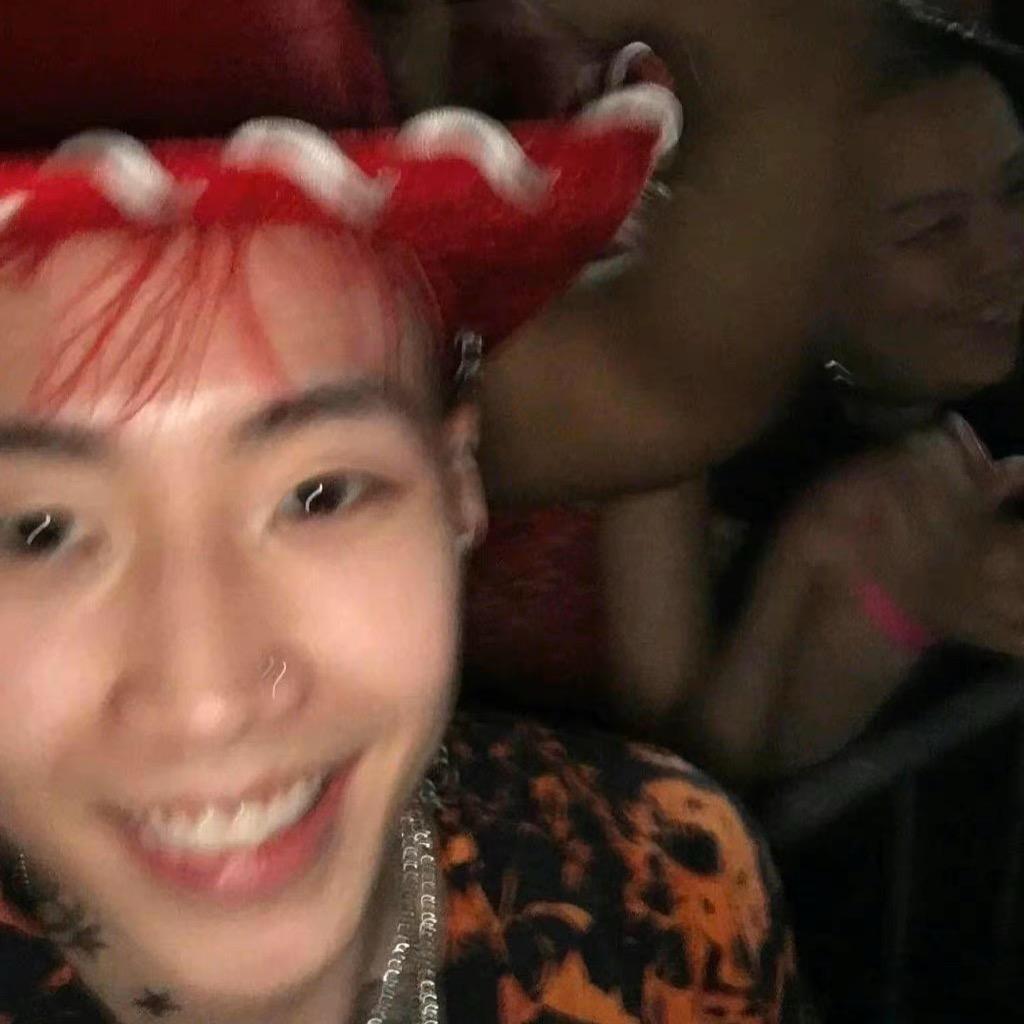 小王今天没睡醒