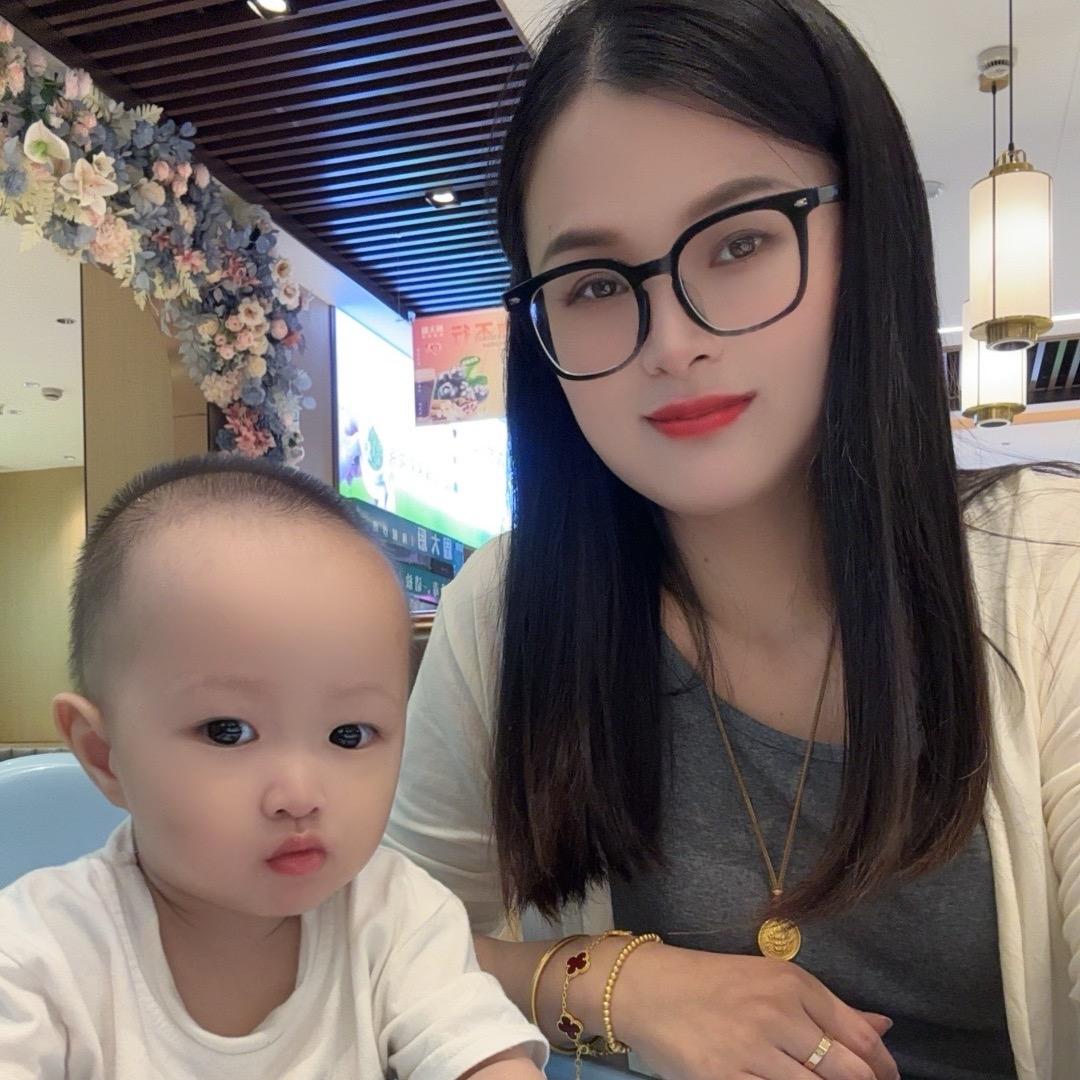 小周周吖🍭